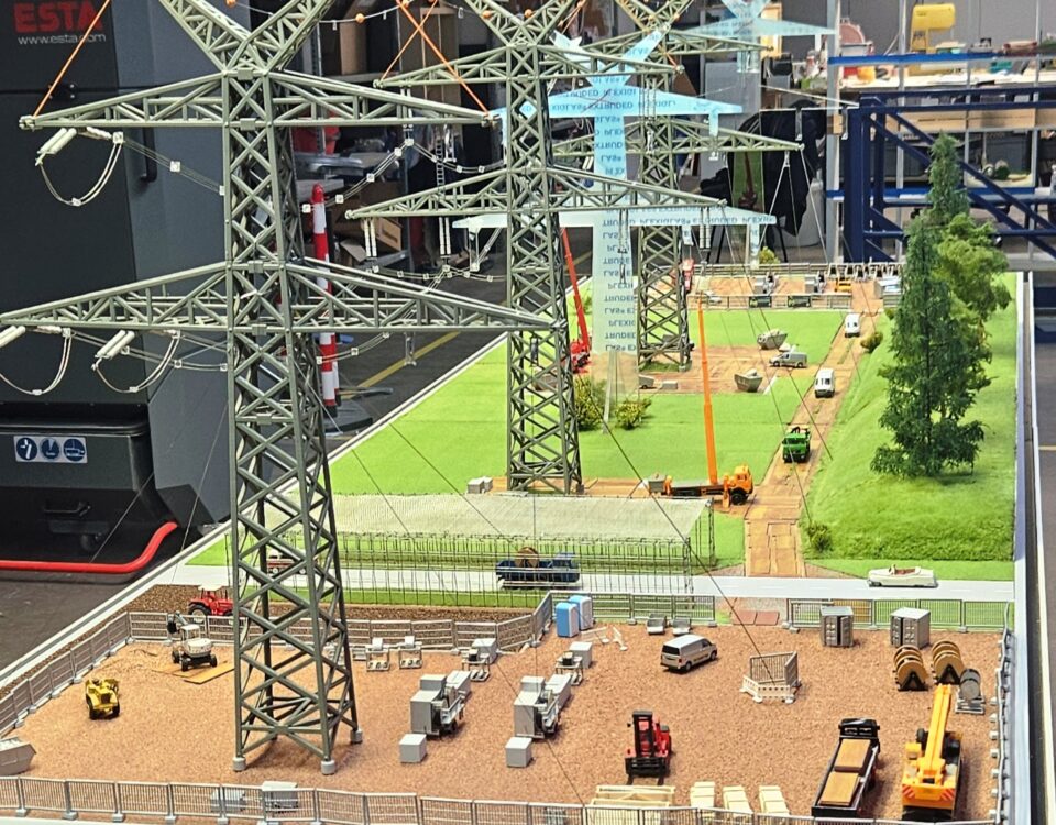 AMOS Seiltausch Modell Strommasten